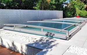 Maisons de vacances Awesome Home In Meyzieu : photos des chambres