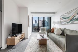 Urban Calm - Tranquil Retreat by Yarra River and Crown