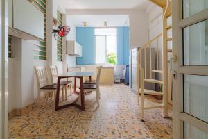 NiceHouse-5BedRooms-Max12People-1km to Bui Vien