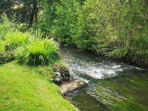 Ancien moulin rustique avec jardin, WIFI et parking, animaux acceptés - FR-1-653-251