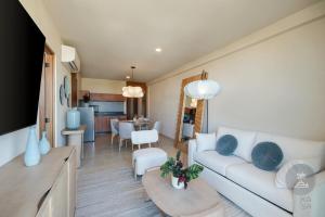 Departamento Nuevo 1Hab con Alberca Gym AC Wifi