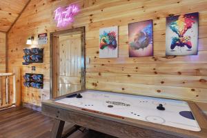 Walk To Parkway - Indoor Pool - Treehouse Loft PS5