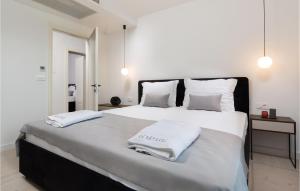 Lovely Apartment In Malinska