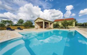 Two-Bedroom Holiday Home In Biograd