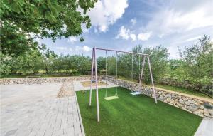 Two-Bedroom Holiday Home In Biograd