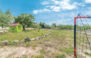 Two-Bedroom Holiday Home In Biograd