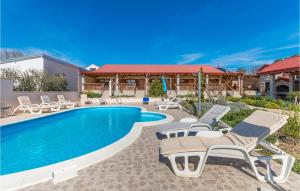 8 Bedroom Nice Home In Donja Jagodnja