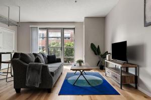 CozySuites Mill District with pool gym #13