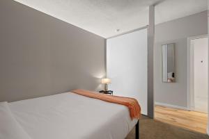 CozySuites Mill District with pool gym #13