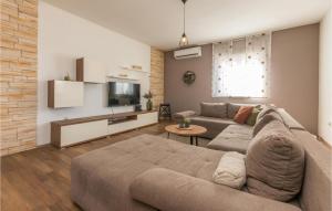 Lovely Home In Biograd Na Moru