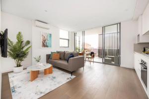 Azure Apartments Bondi by Urban Rest
