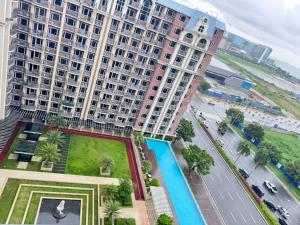 Near Moa Facing pool view WP1603 Monarch Parksuites