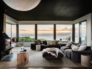 FIRST LIGHT Tasmania House