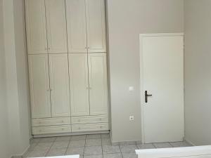 Residence for 6 persons in centre of Loutraki & 300 meters from the beach!