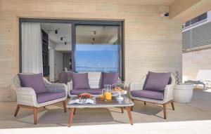 Awesome Home In Makarska With Sauna