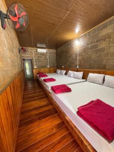 Hoàng Công Bản Giốc Homestay