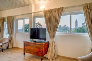 Madras Chronicle Bay Resort & Spa