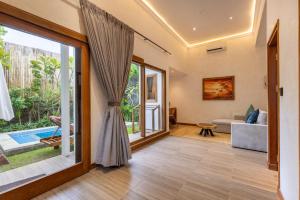 Nomada Villas - Giant Pool - Private Kitchen - Free Gym Access - 80Mbps WiFi