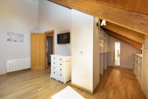 Refugio del Roble by BeValle