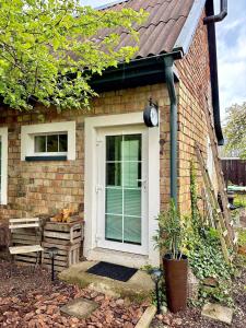 Charming Cottage - Sauna - Central Location