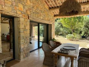 Maisons de vacances Coquelicot Classic Provencal House : photos des chambres