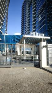 Hotel APT in Maadi 2rm see full Nile&pyramid