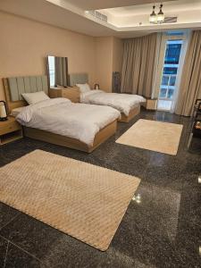 Hotel APT in Maadi 2rm see full Nile&pyramid