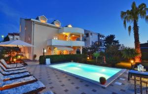 Beautiful Apartment In Zadar With Wifi