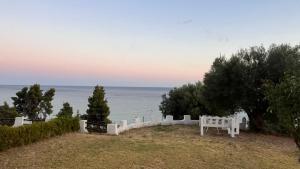 kaloutsikos sea view house
