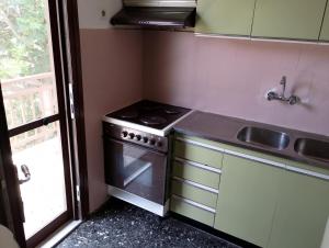 Christos House, New Vrasna