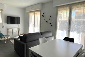 Appartements JOY - 3 min du port de Bandol : photos des chambres