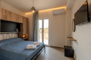 Heart Of Galatas Apartments Holidays In crete
