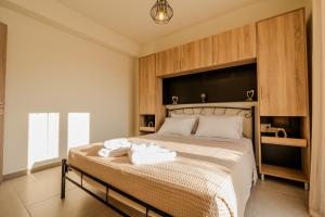 Heart Of Galatas Apartments Holidays In crete