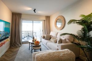 Esmeralda 2 Beachside