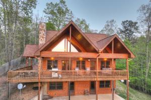 Sweet Seclusion Firepit king suite serene outdoor spaces