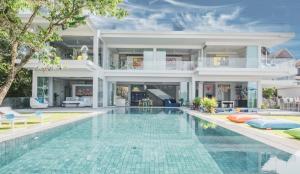 Villa Enjoy Phuket