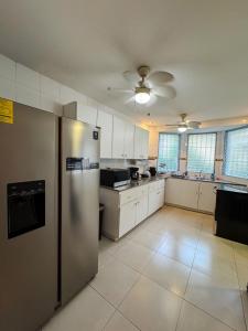3BR Home in Ancon Hill - Urban Oasis