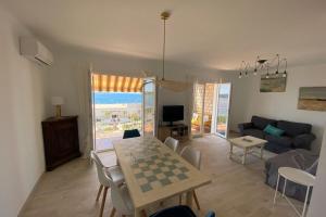 T3 refait à neuf vue mer en centre ville parking