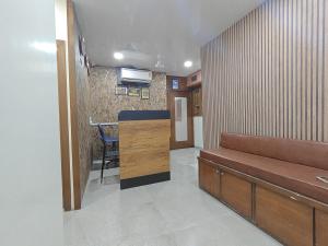 Deluxe Residency Nr- Mumbai International Airport