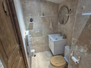 Maisons de vacances Gites Colline De Sollies : photos des chambres