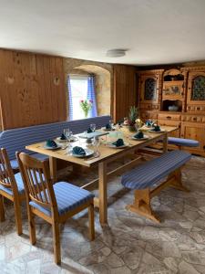 Idyllisches Jurahäusle - Sauna&Whirlpool für 2-12 Personen