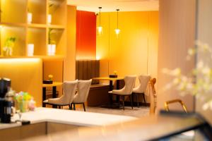 Jiuding Joy Hotel