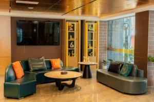 Jiuding Joy Hotel