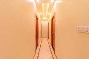 FabHotel Super 3 Premium - Banaras Railway Station