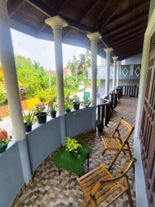 Green Shelter Villa