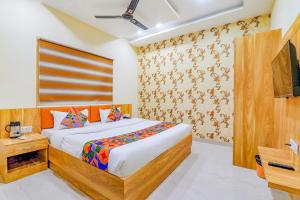 FabHotel Super 3 Premium - Banaras Railway Station