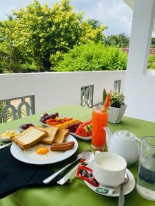 Tropical Breeze Negombo