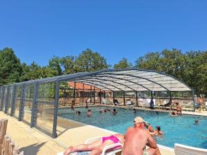 Campings Standing PREMI-HOME moderne et spacieux 25min Puy DuFou 700RC : photos des chambres