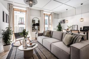 Anayet - 4 bedrooms apartment in Malasaña - 3-звездочные отели в городе Мадрид