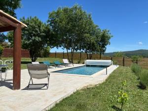 Maisons de vacances Gite du mas du Belbuis : photos des chambres